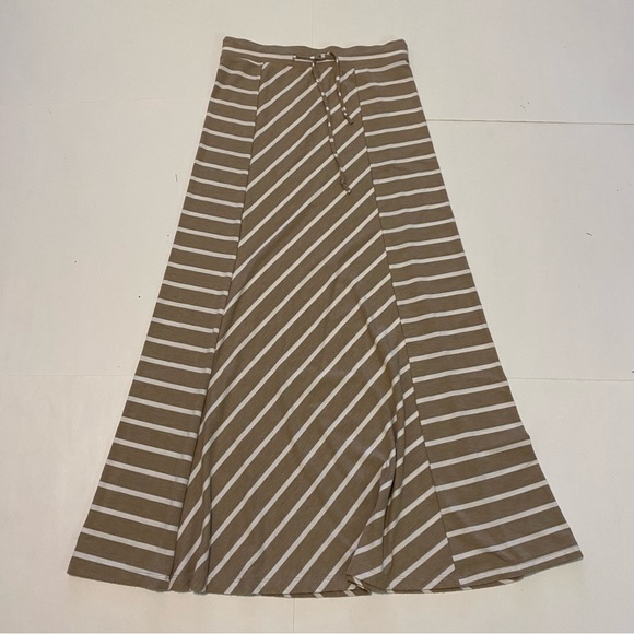 Maurices Dresses & Skirts - ⭐️ 13. Maurices tan & white skirt size small